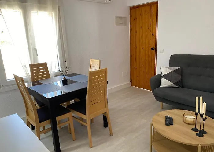 Apartamentos Playa D Y G